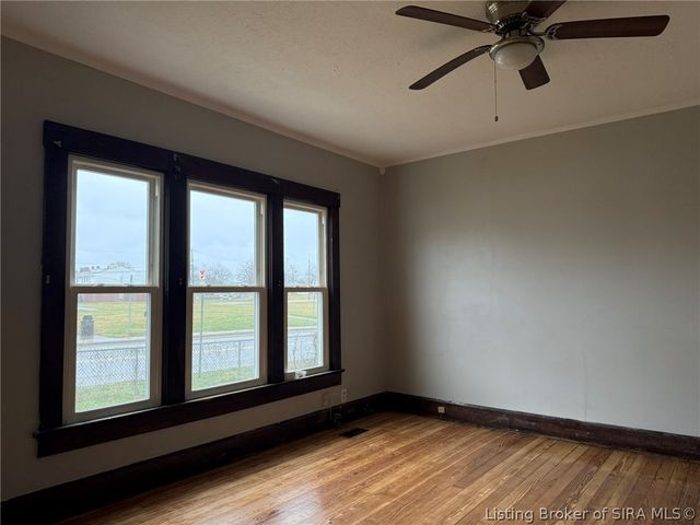 240 Clay Street, New Albany, IN 47150