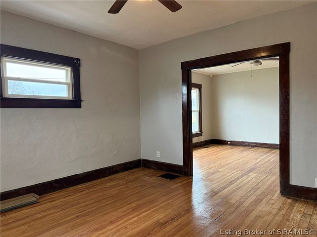 240 Clay Street, New Albany, IN 47150