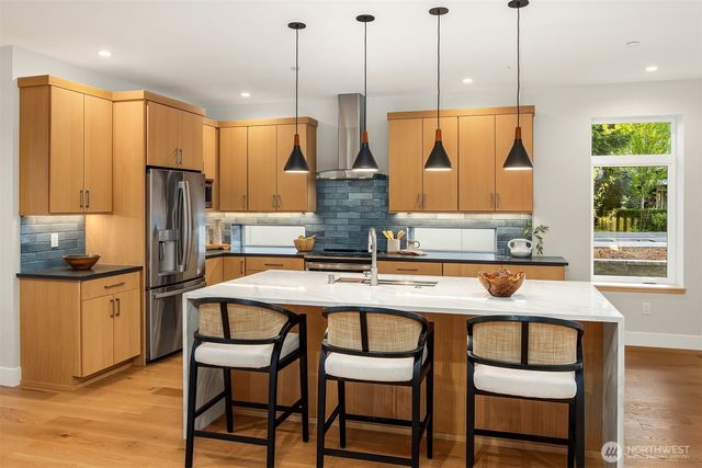 16344 Linden Avenue N, Shoreline, WA 98133