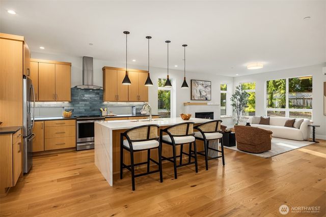 16344 Linden Avenue N, Shoreline, WA 98133