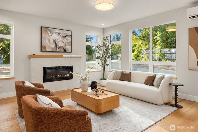16344 Linden Avenue N, Shoreline, WA 98133