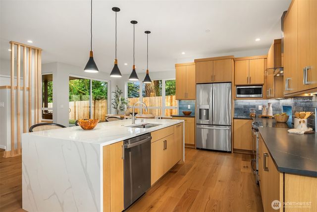 16344 Linden Avenue N, Shoreline, WA 98133