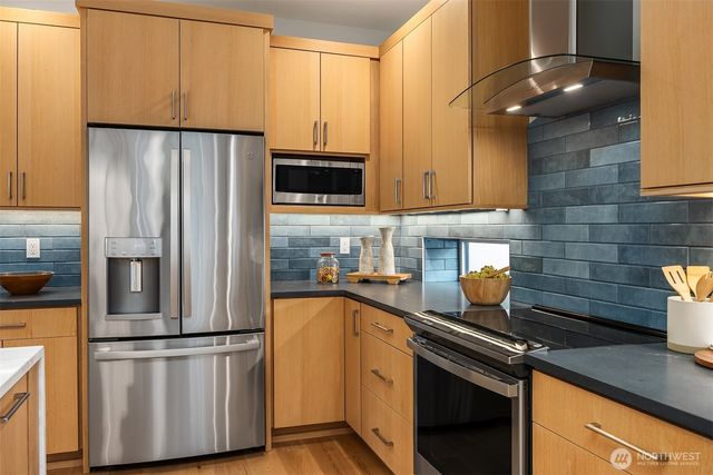 16344 Linden Avenue N, Shoreline, WA 98133