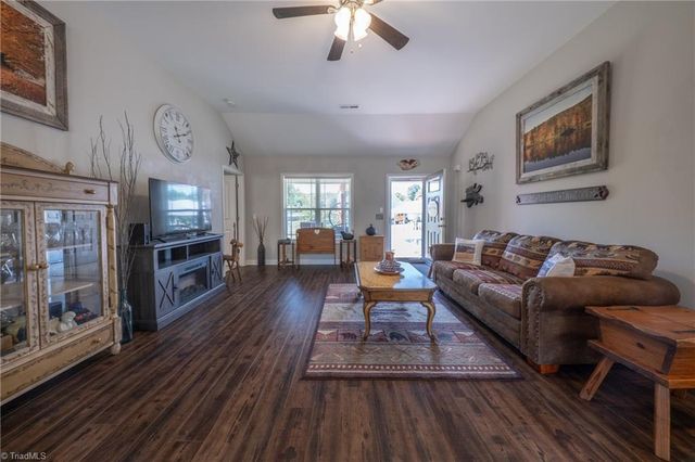 184 Katie Lane, Lexington, NC 27292