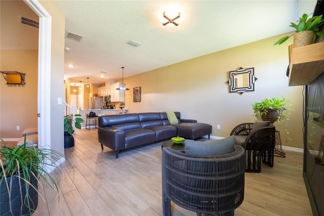 5293 NEIL DRIVE, St Petersburg, FL 33714