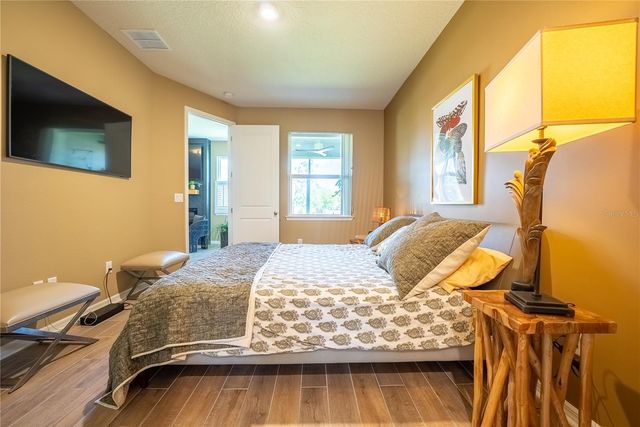 5293 NEIL DRIVE, St Petersburg, FL 33714