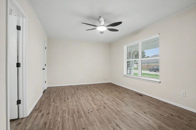 1009 N Forest Place, Jenks, OK 74037