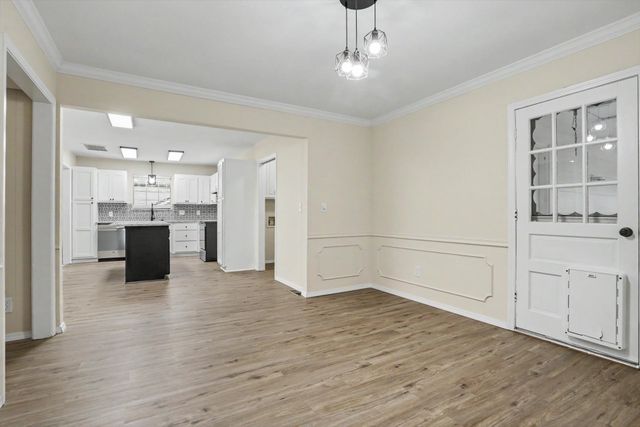1009 N Forest Place, Jenks, OK 74037