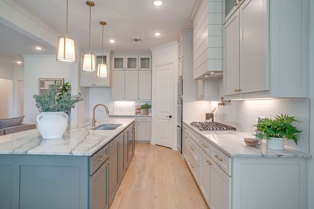 336 Slimp Bluff, Azle, TX 76020