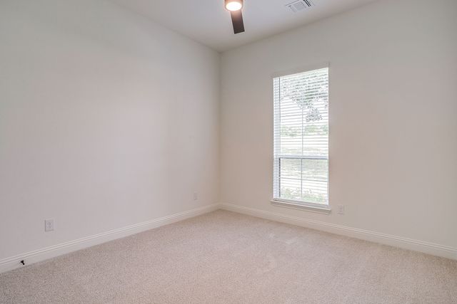336 Slimp Bluff, Azle, TX 76020