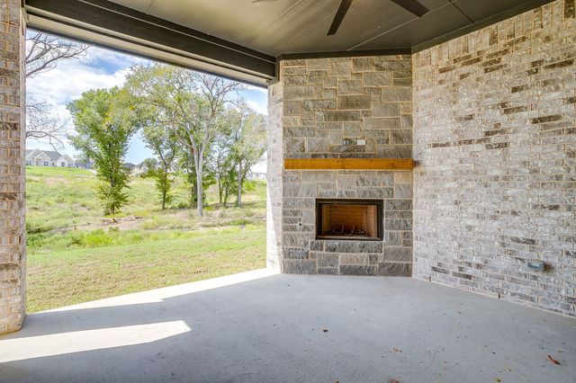 336 Slimp Bluff, Azle, TX 76020