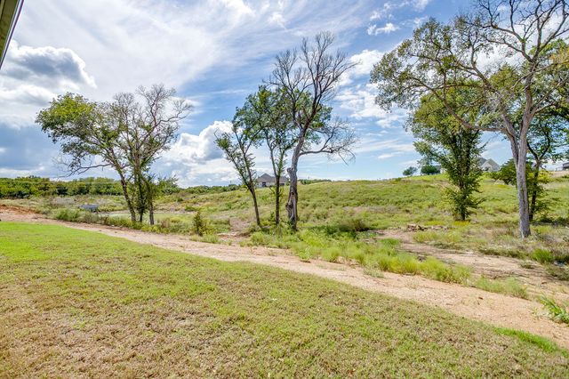 336 Slimp Bluff, Azle, TX 76020