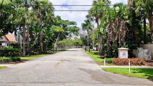 275 NW 36th Avenue 275, Deerfield Beach, FL 33442