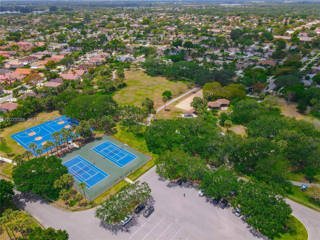 275 NW 36th Avenue 275, Deerfield Beach, FL 33442