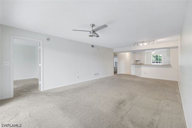 9580 Victoria LN 205, Naples, FL 34109
