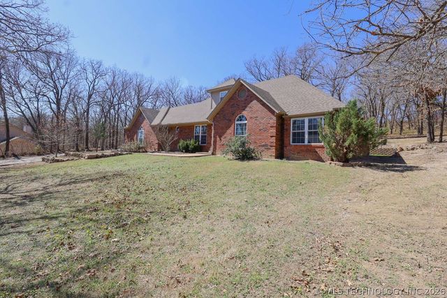 4200 Rustic Road, Sand Springs, OK 74063