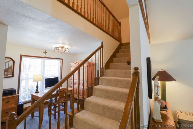 4200 Rustic Road, Sand Springs, OK 74063