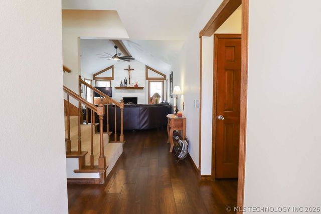 4200 Rustic Road, Sand Springs, OK 74063