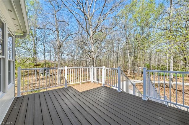 277 Yadkin Valley Road, Advance, NC 27006