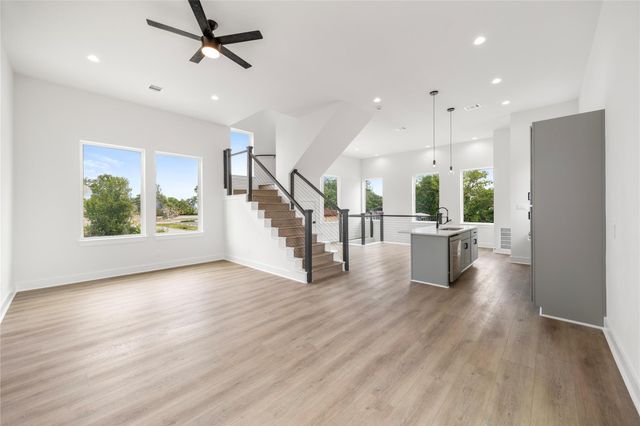 947 Green Meadow Street B, Houston, TX 77091