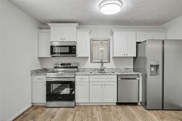 641 Ridgeway AVE, Hampton, VA 23661