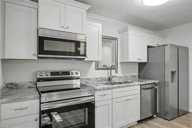 641 Ridgeway AVE, Hampton, VA 23661