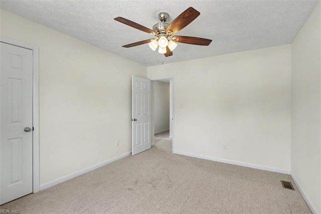 641 Ridgeway AVE, Hampton, VA 23661