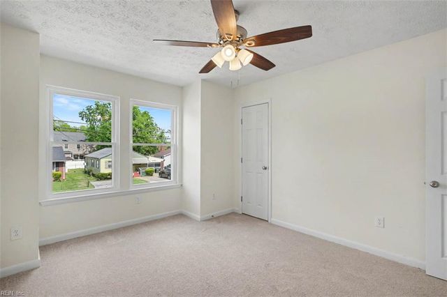 641 Ridgeway AVE, Hampton, VA 23661