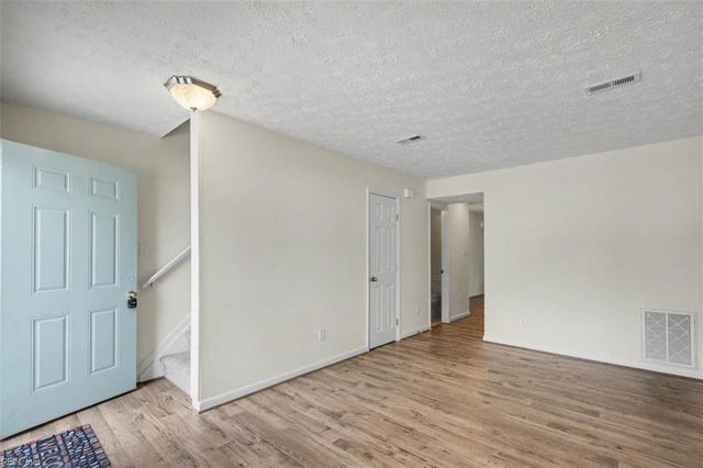 641 Ridgeway AVE, Hampton, VA 23661