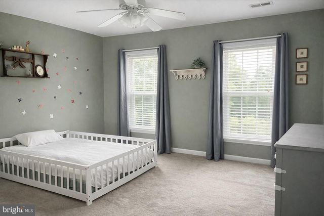 33 BOGEY LN, Bumpass, VA 23024