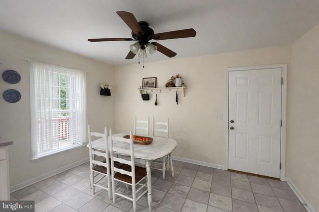 33 BOGEY LN, Bumpass, VA 23024