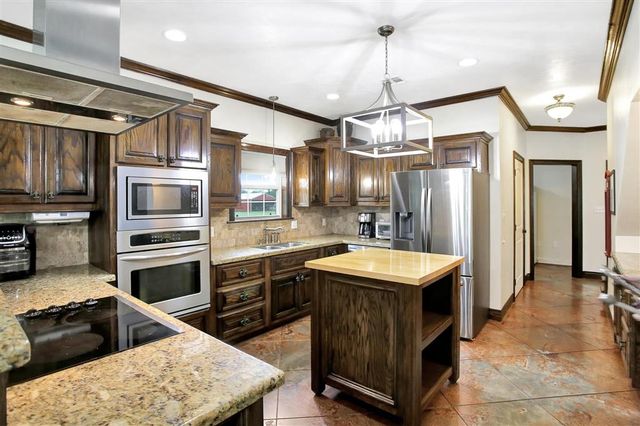 110 Bessies Road, Lake Charles, LA 70607