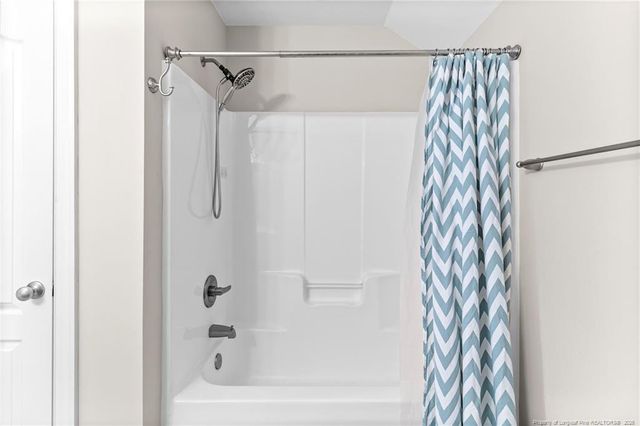 72 Orchard Falls Drive, Spring Lake, NC 28390