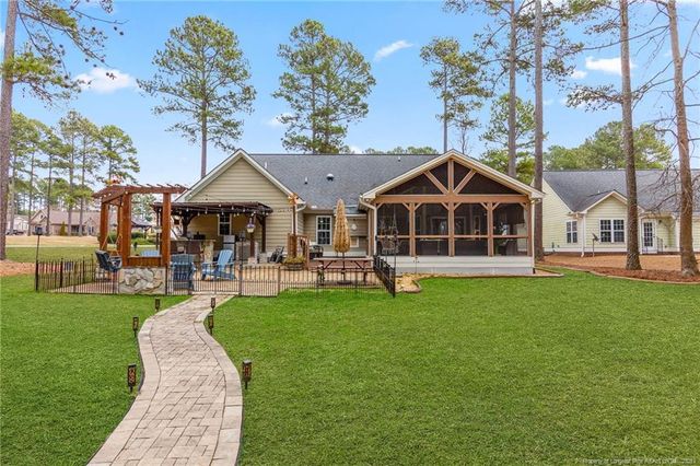 72 Orchard Falls Drive, Spring Lake, NC 28390