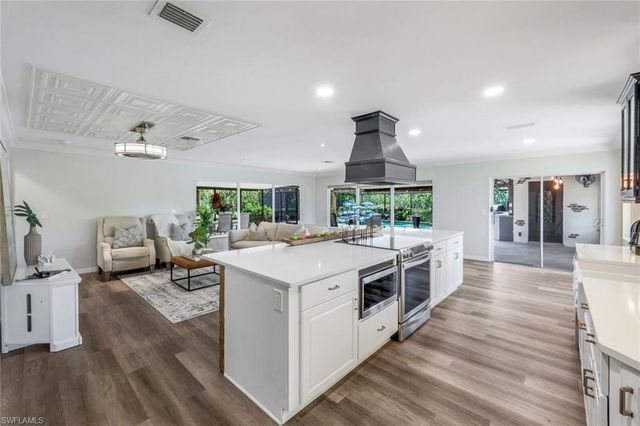 12305 Avida LN, Bonita Springs, FL 34135