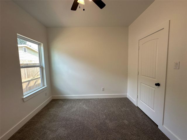 243 Broadhurst Drive B, Houston, TX 77047