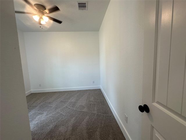 243 Broadhurst Drive B, Houston, TX 77047