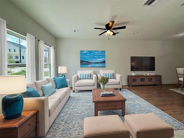 243 Broadhurst Drive B, Houston, TX 77047