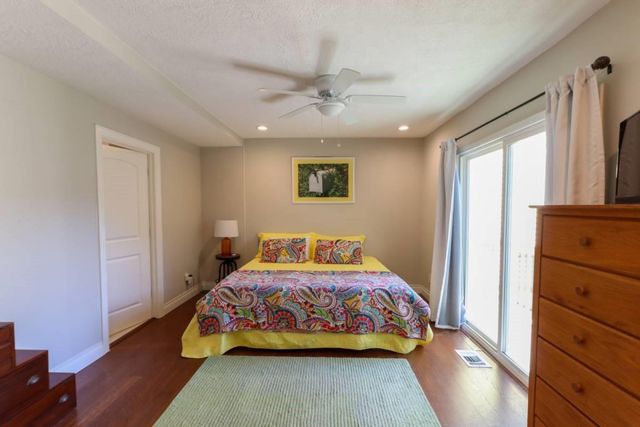 2015 Avenue L, Galveston, TX 77550