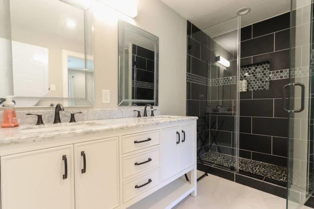 2015 Avenue L, Galveston, TX 77550