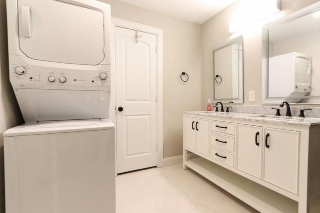 2015 Avenue L, Galveston, TX 77550