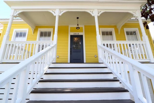 2015 Avenue L, Galveston, TX 77550