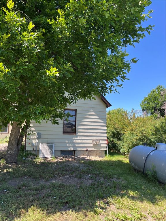 639 Main Street, Geraldine, MT 59446 photo 3