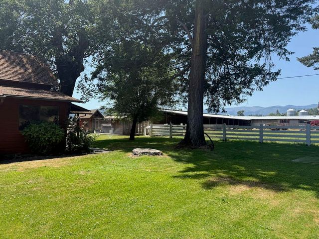 6181 Lower River Road, Grants Pass, OR 97526