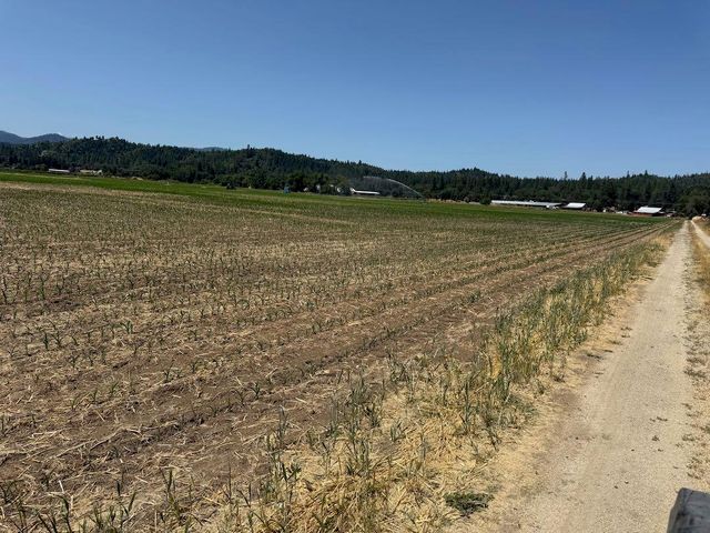 6181 Lower River Road, Grants Pass, OR 97526