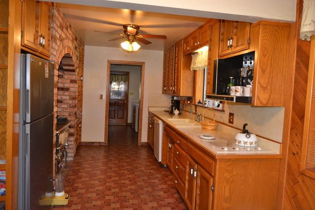 6181 Lower River Road, Grants Pass, OR 97526