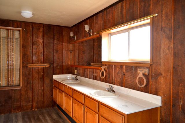 6181 Lower River Road, Grants Pass, OR 97526