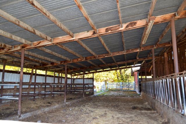 6181 Lower River Road, Grants Pass, OR 97526