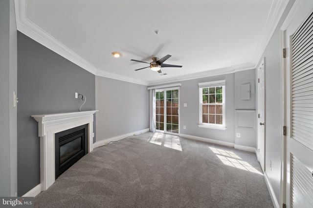 18613 VILLAGE FOUNTAIN DR, Gaithersburg, MD 20874