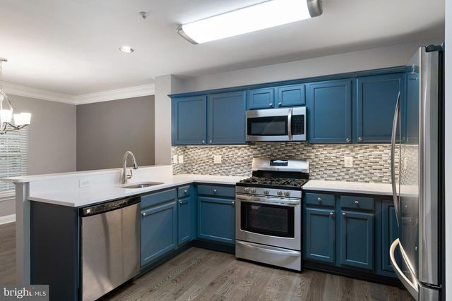 18613 VILLAGE FOUNTAIN DR, Gaithersburg, MD 20874